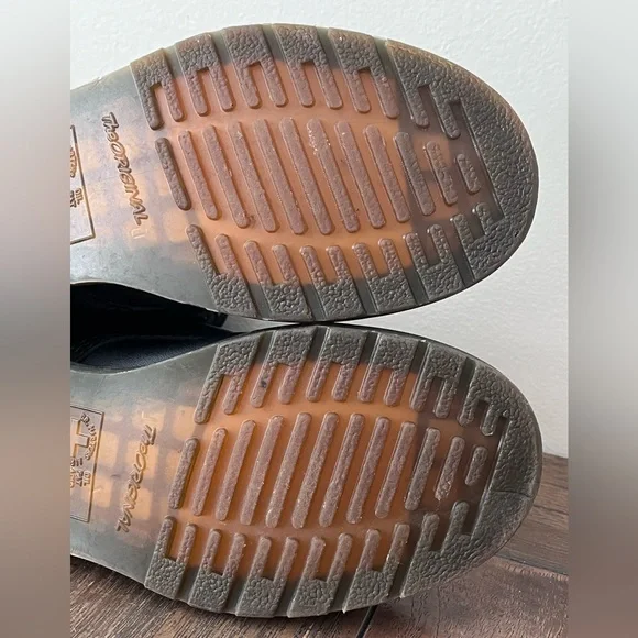 Dr. Martens 1460 Vonda Embroidered Roses Black Leather Boots Womens size 9 - Picture 10 of 11